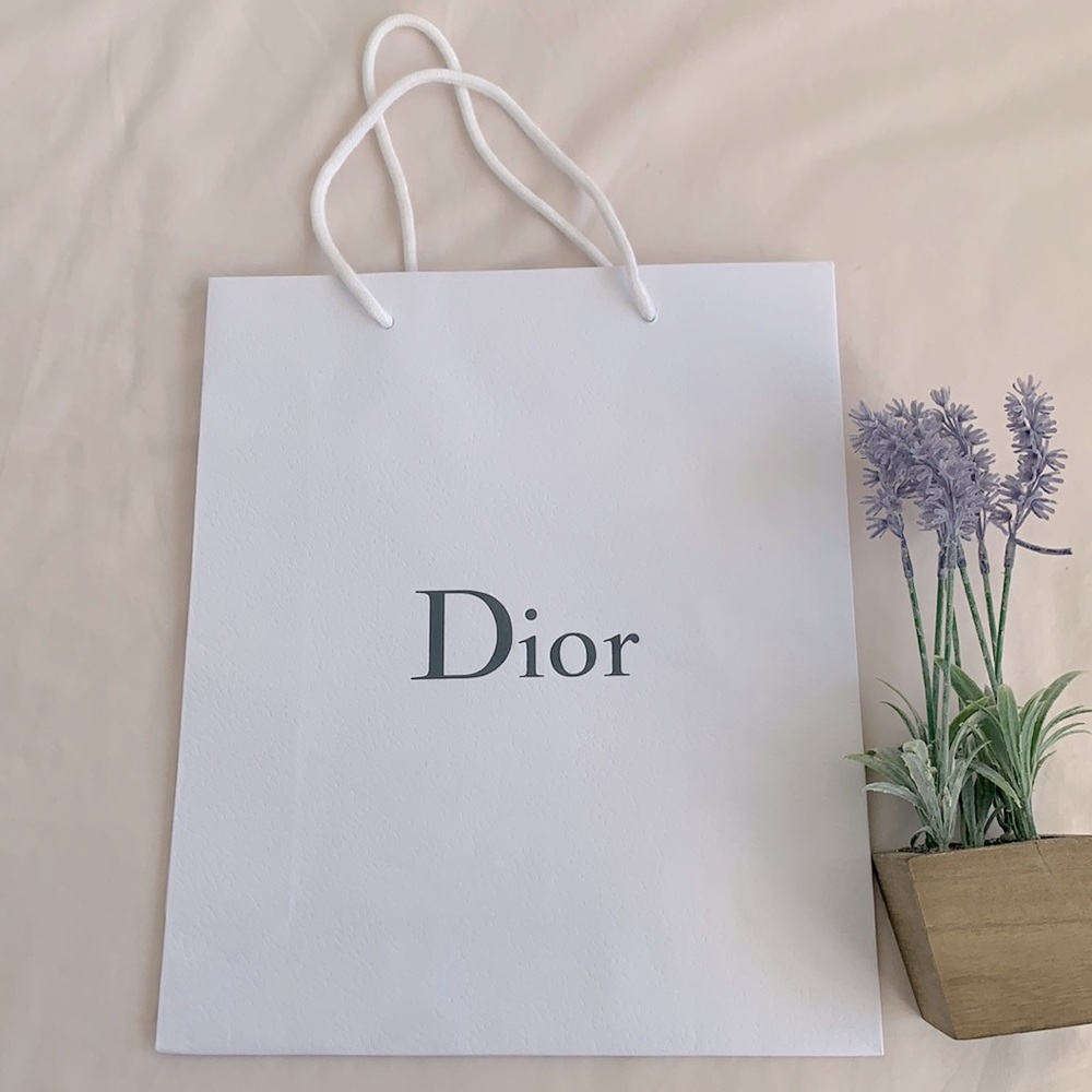 Dior white gift bag, medium size